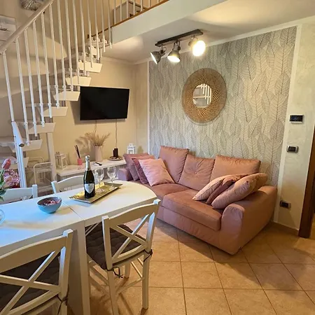 Sunset House كاسْتيلونْشيلّو